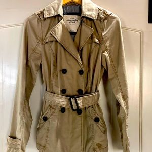 NWOT Abercrombie & Fitch trench coat